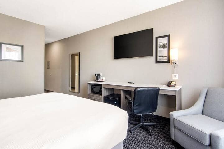 Room 22 of 49